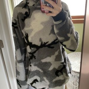 Hooded camo sweatshirt